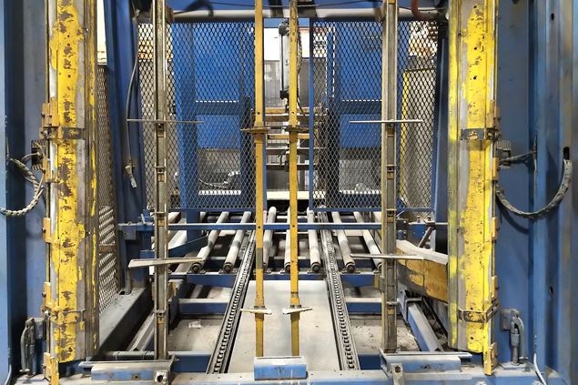 2005 Usifab Pallet Nailer and Assembly System